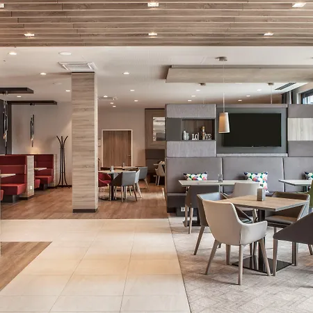 Hotel - East, An Ihg 4*