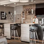 - East, An Ihg Ξενοδοχείο