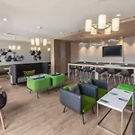 - East, An Ihg 4*