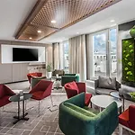 Hotel - East, An Ihg