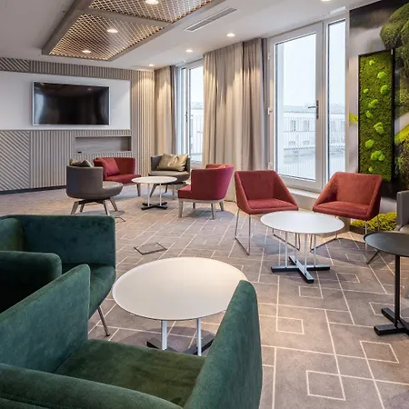 Hotel - East, An Ihg