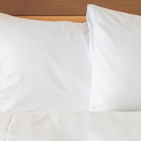 - East, An Ihg
