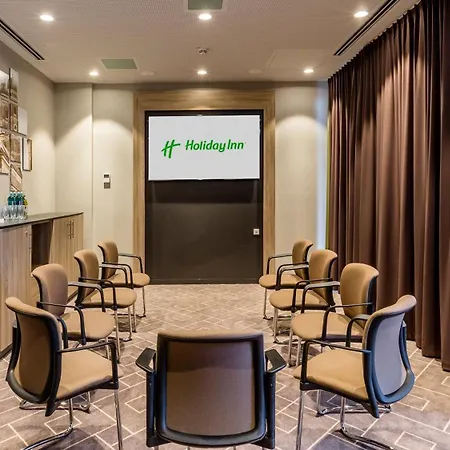 - East, An Ihg 4*