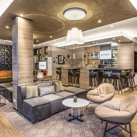 - East, An Ihg