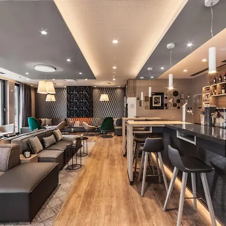 Hotel - East, An Ihg 4*