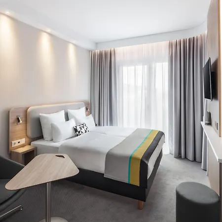 Otel - East, An Ihg