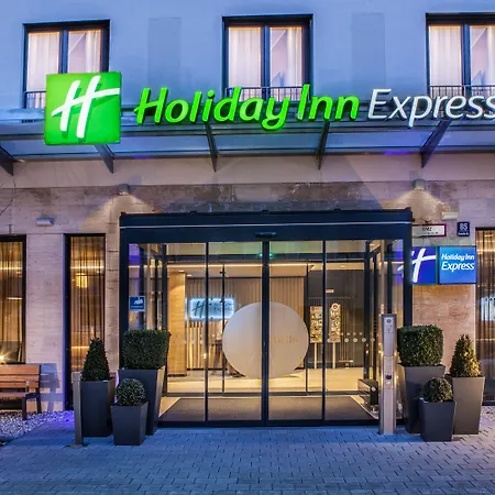 Otel - East, An Ihg