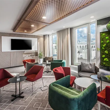 Otel - East, An Ihg