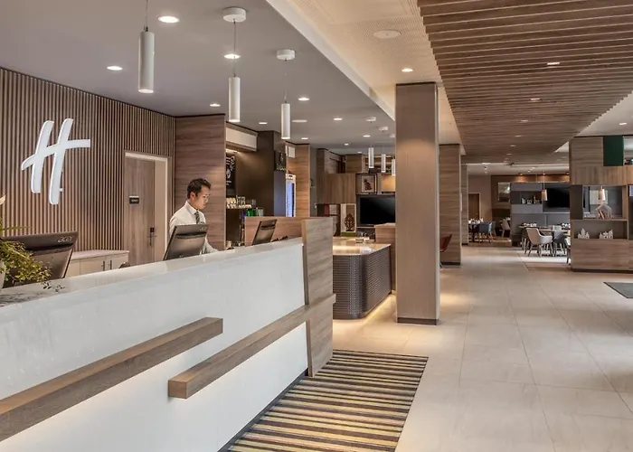 - East, An Ihg 4*