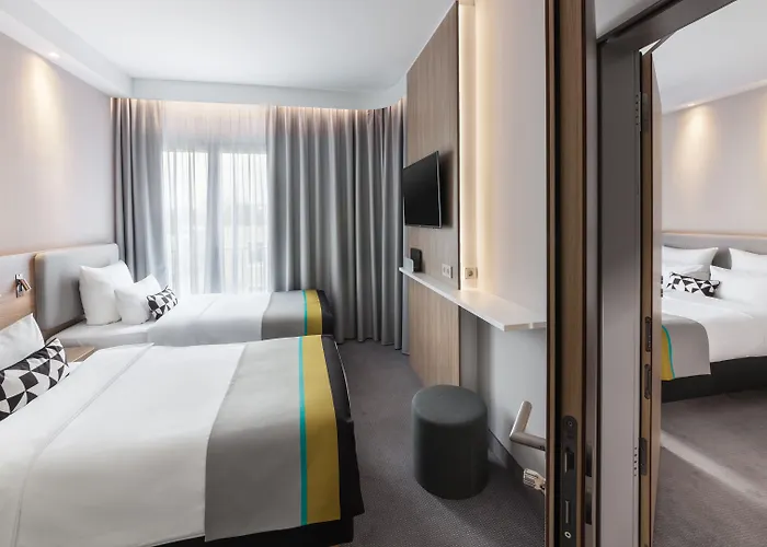 Otel - East, An Ihg 4*
