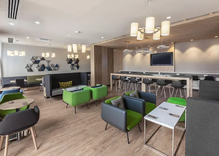- East, An Ihg 4*