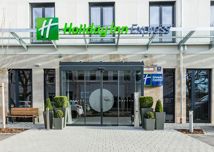 - East, An Ihg 4*