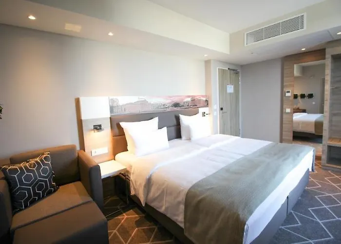 Otel - East, An Ihg Münih