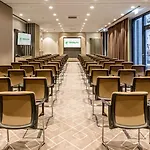 - East, An Ihg