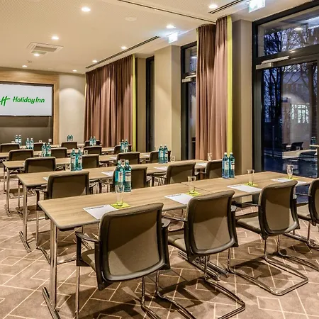 Hotel - East, An Ihg